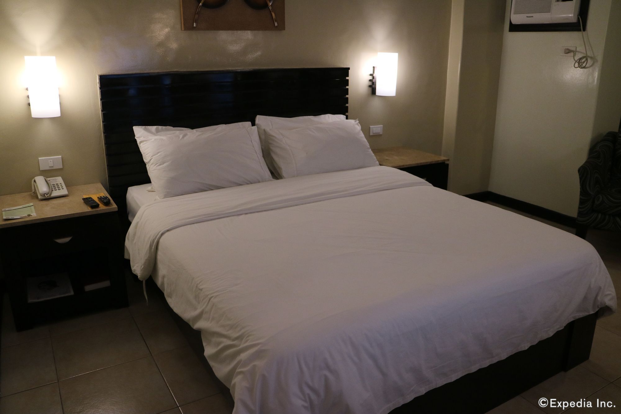 Mo2 Westown Hotel Iloilo Exteriör bild